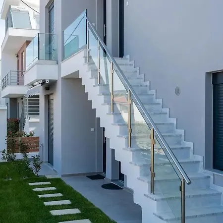 морска къща емма Apartment Ofrinion